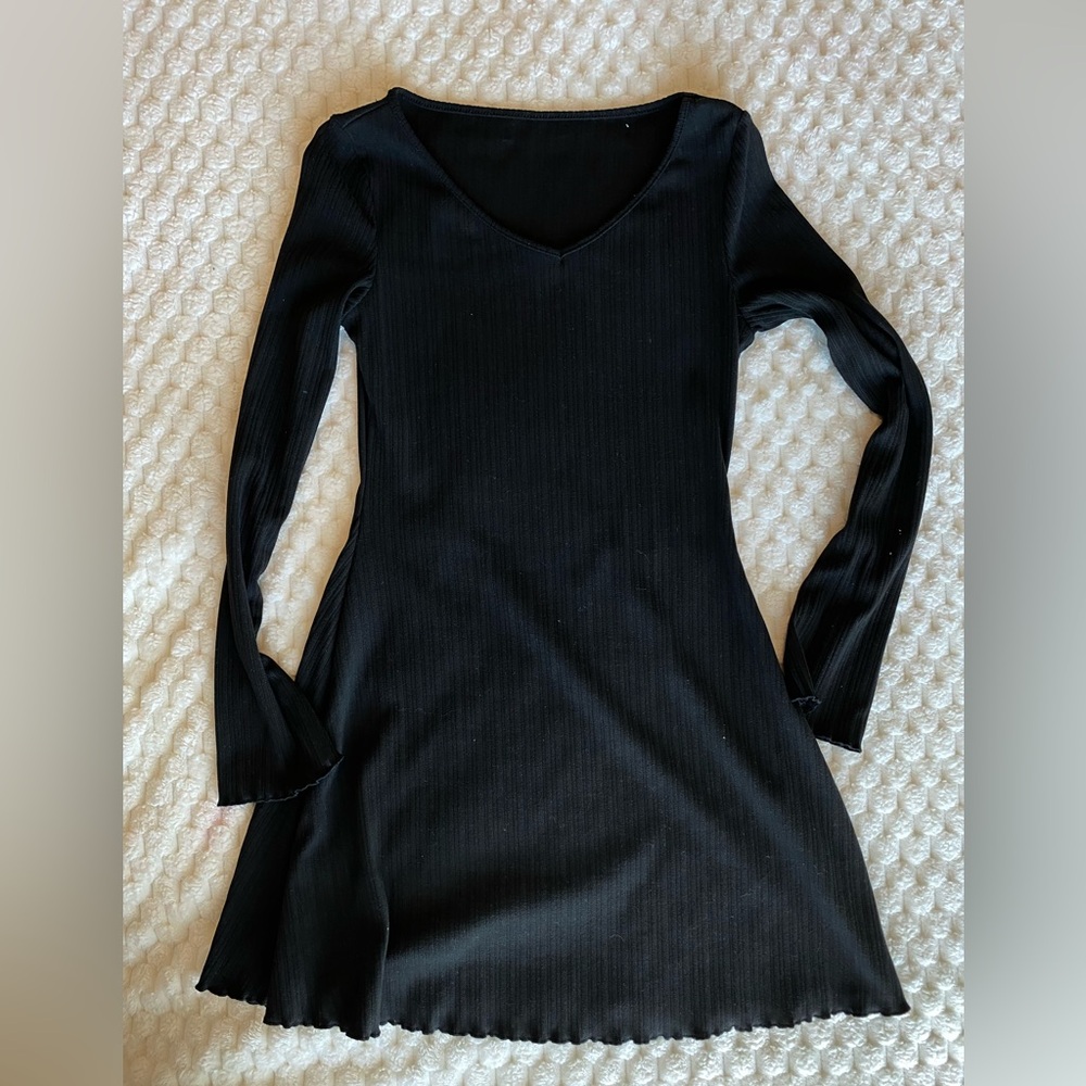 Elegant Black Long Sleeve Dress